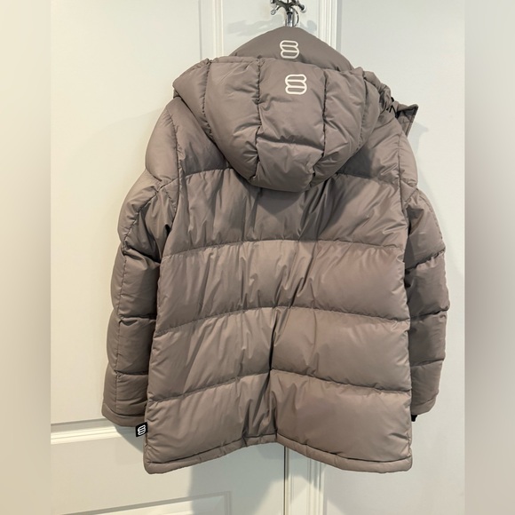 Aritzia Super Puff - Picture 3 of 4